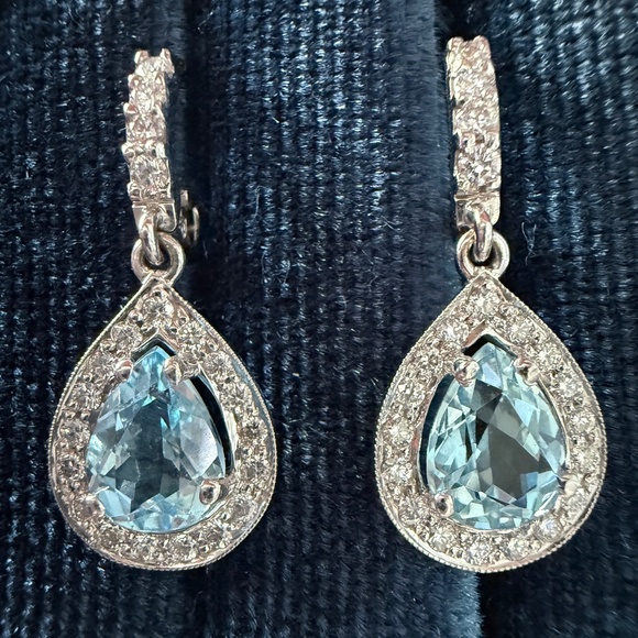 Designer PENNY PREVILLE 18K White Gold Diamond Aquamarine Dangle Drop Earrings - Picture 1 of 16